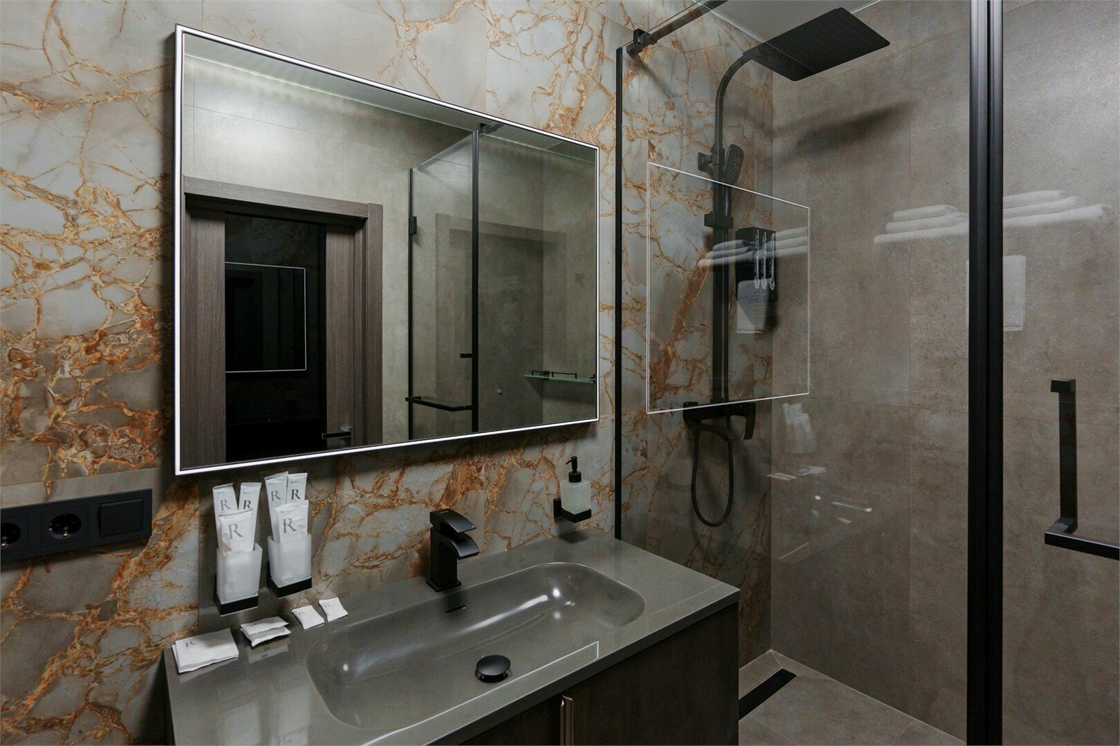 № 2 Бизнес (вид на море)