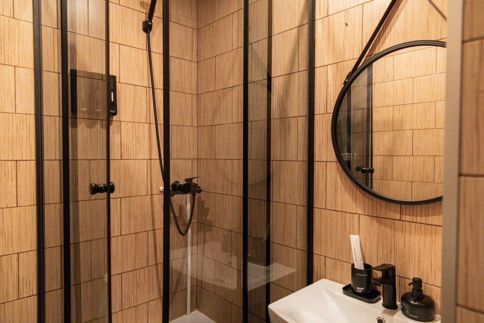 Номер стандарт с двумя раздельными односпальными кроватями