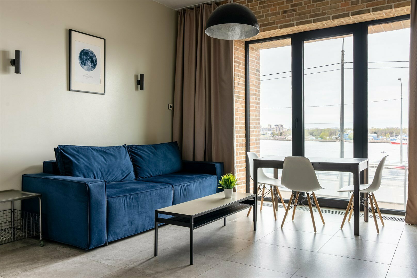 Lux апартамент для 4-х гостей с видом на реку