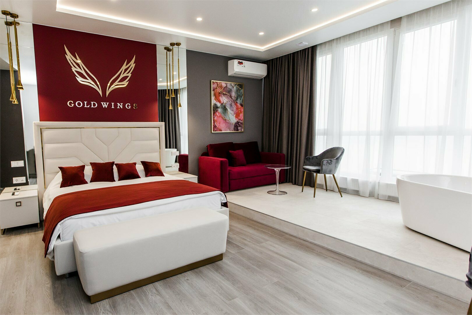 Апартаменты с боковым или прямым видом на море (1 комната)