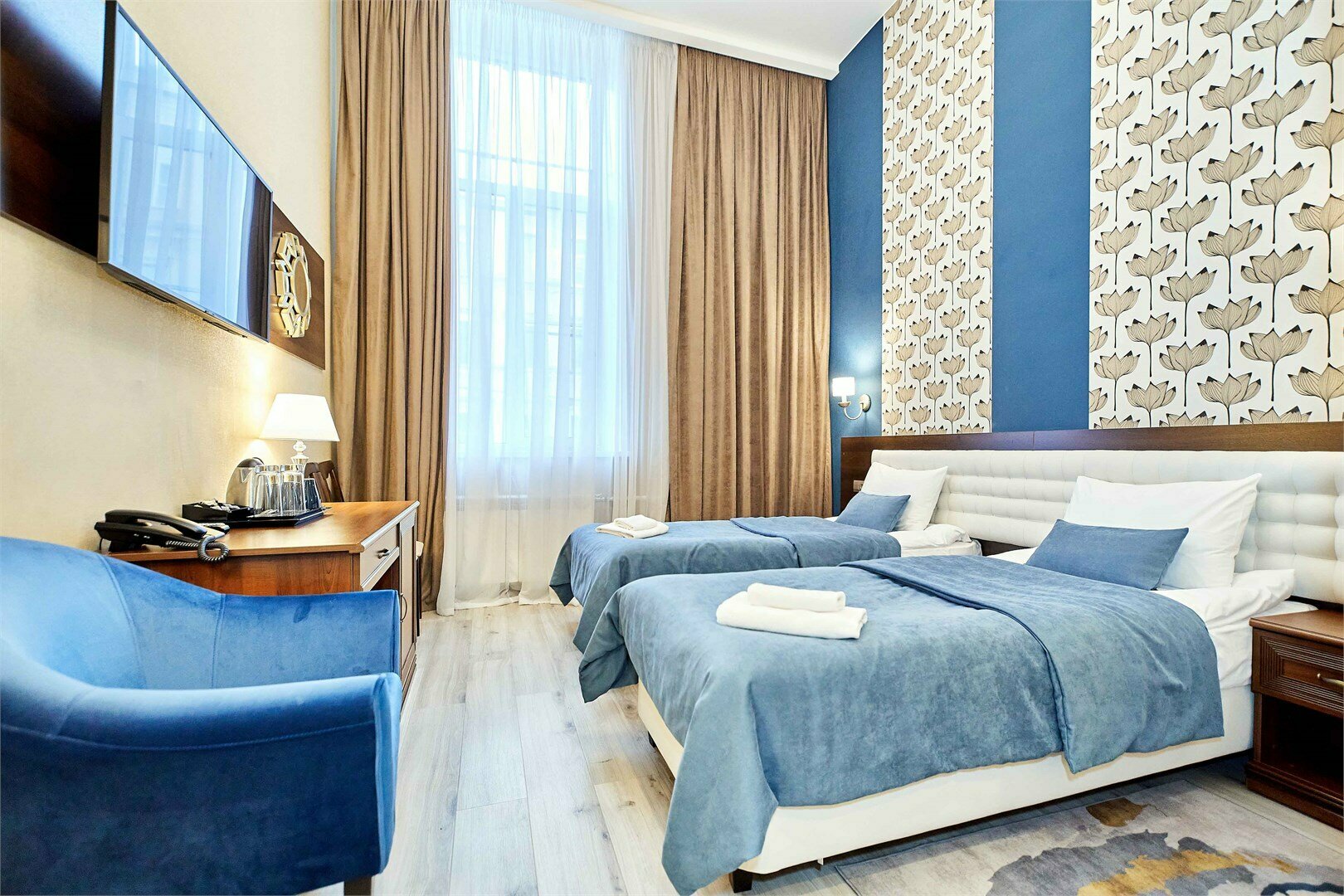 Улучшенный двухместный номер с 2 отдельными кроватями