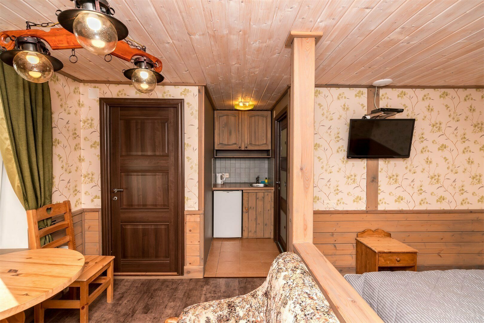 Номер Комфорт с двуспальной кроватью Альпийская деревня