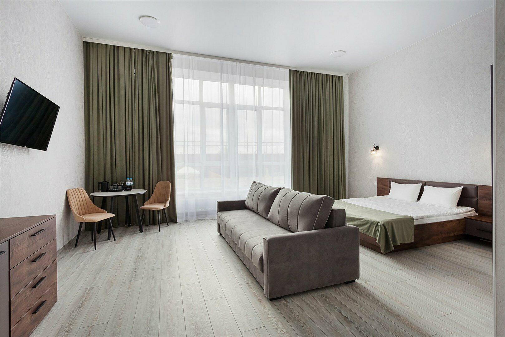 Джуниор Сюит +