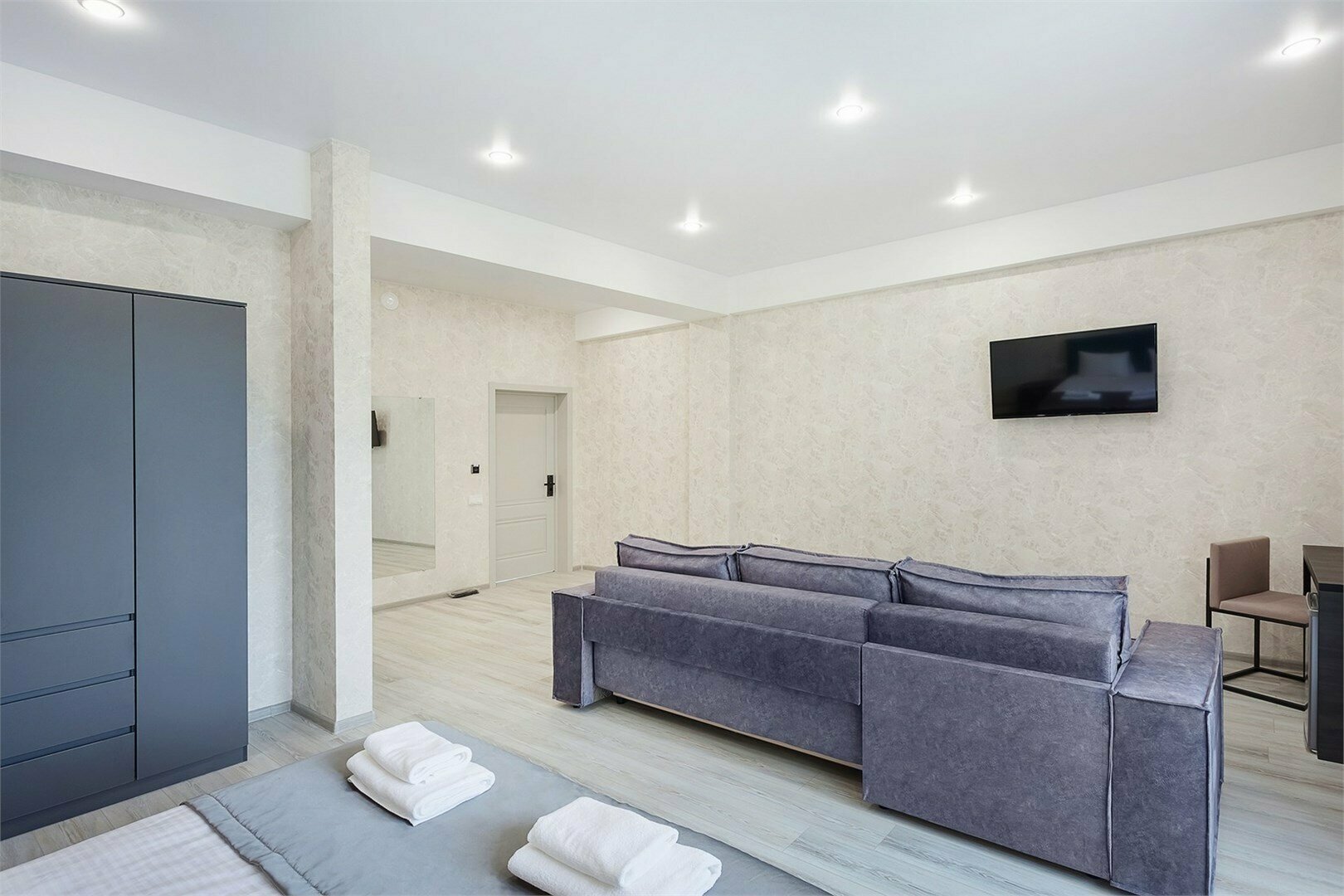 Джуниор Сюит +