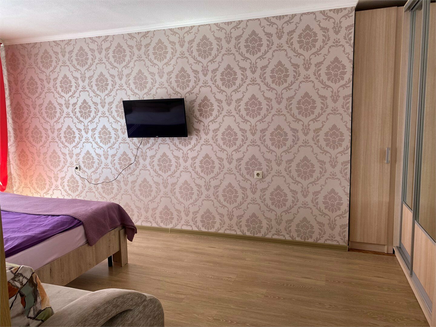 Нормандии Неман, д. 37а, подъезд 2, 2 этаж