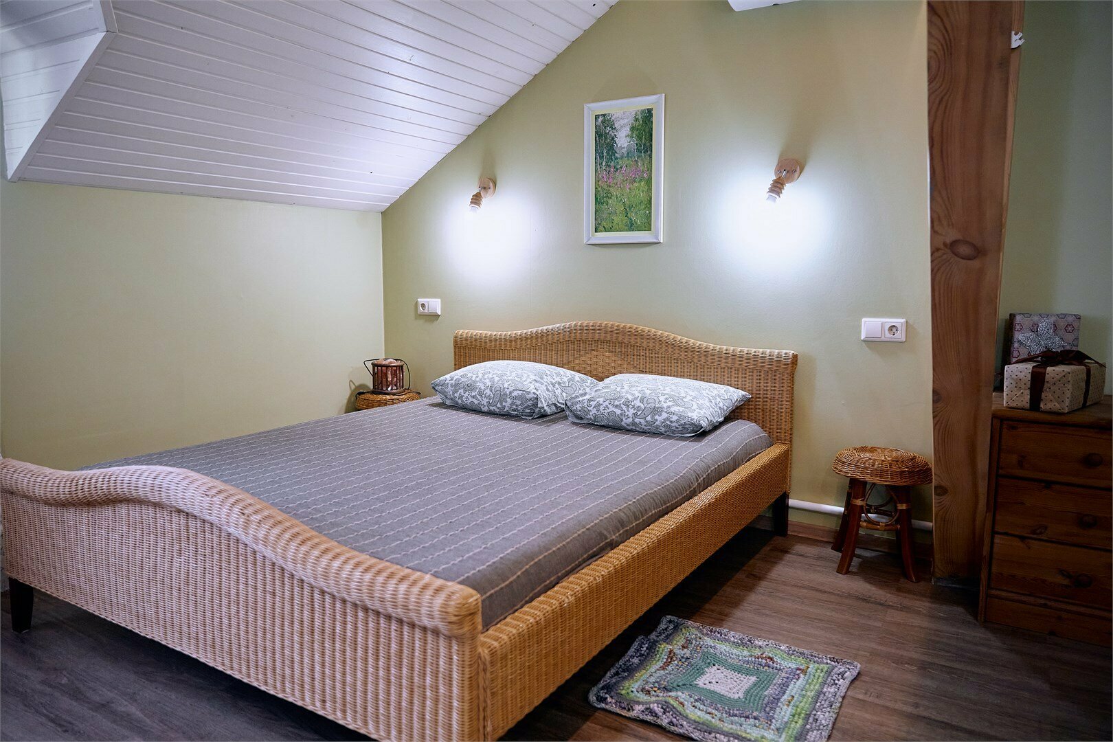 Cемейный номер с собственной ванной комнатой