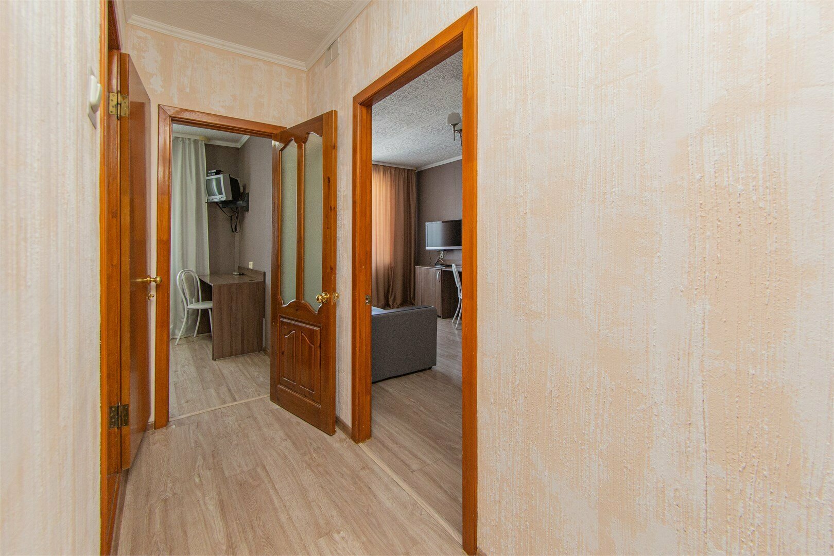 Просторный двухместный номер с 2 отдельными кроватями