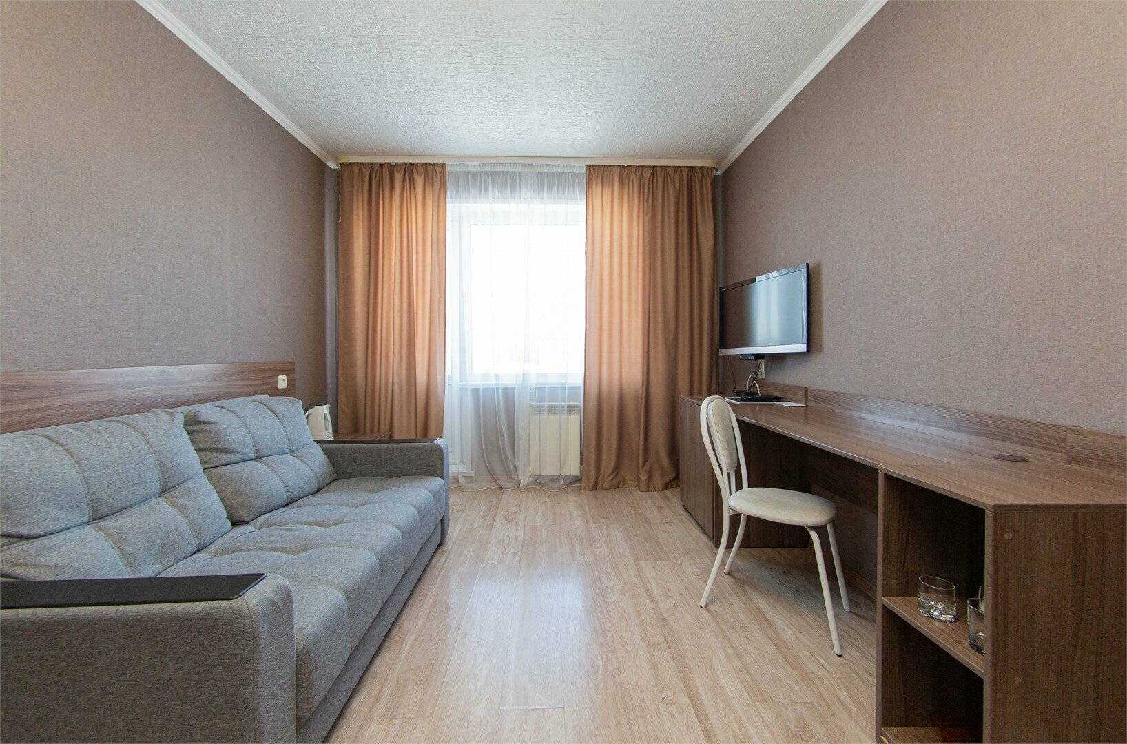 Просторный двухместный номер с 2 отдельными кроватями