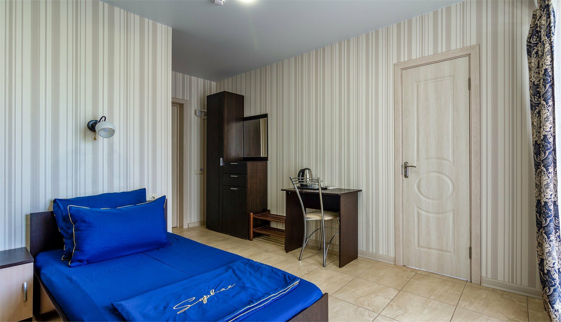 Семейный номер с балконом