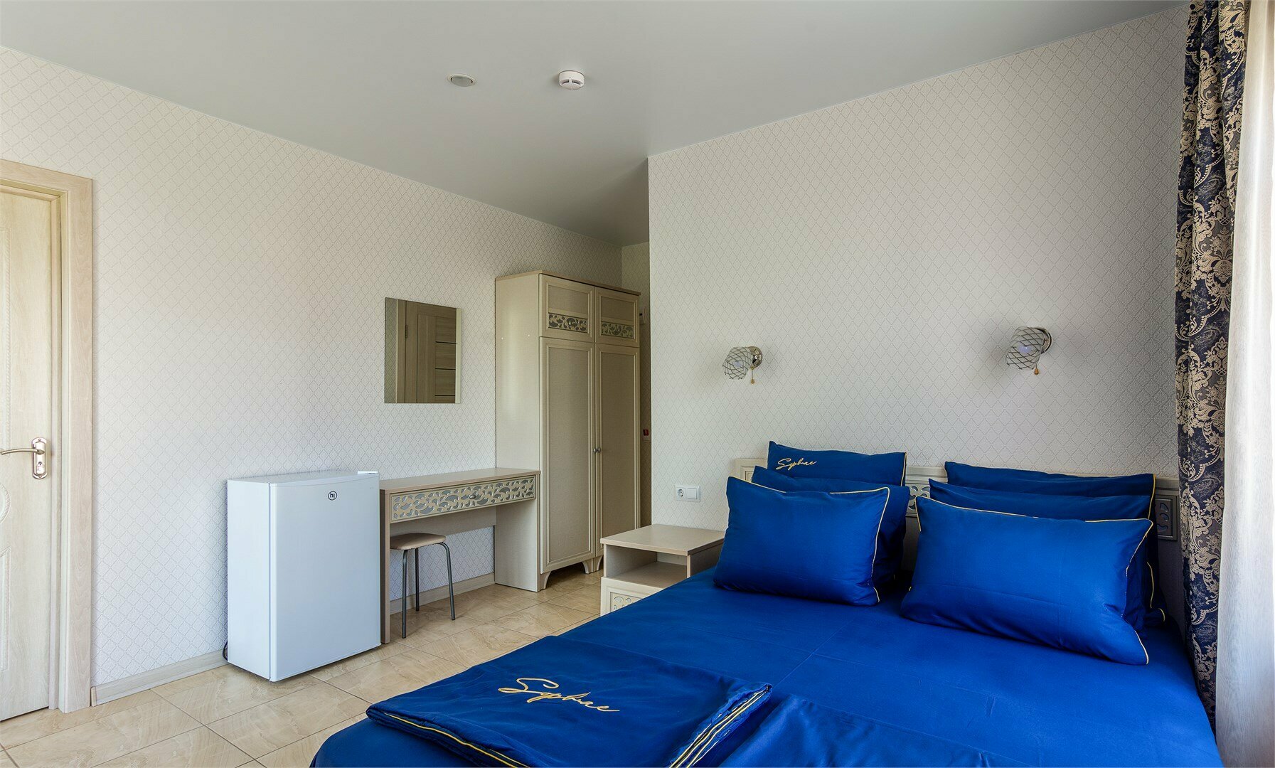 Семейный номер с балконом