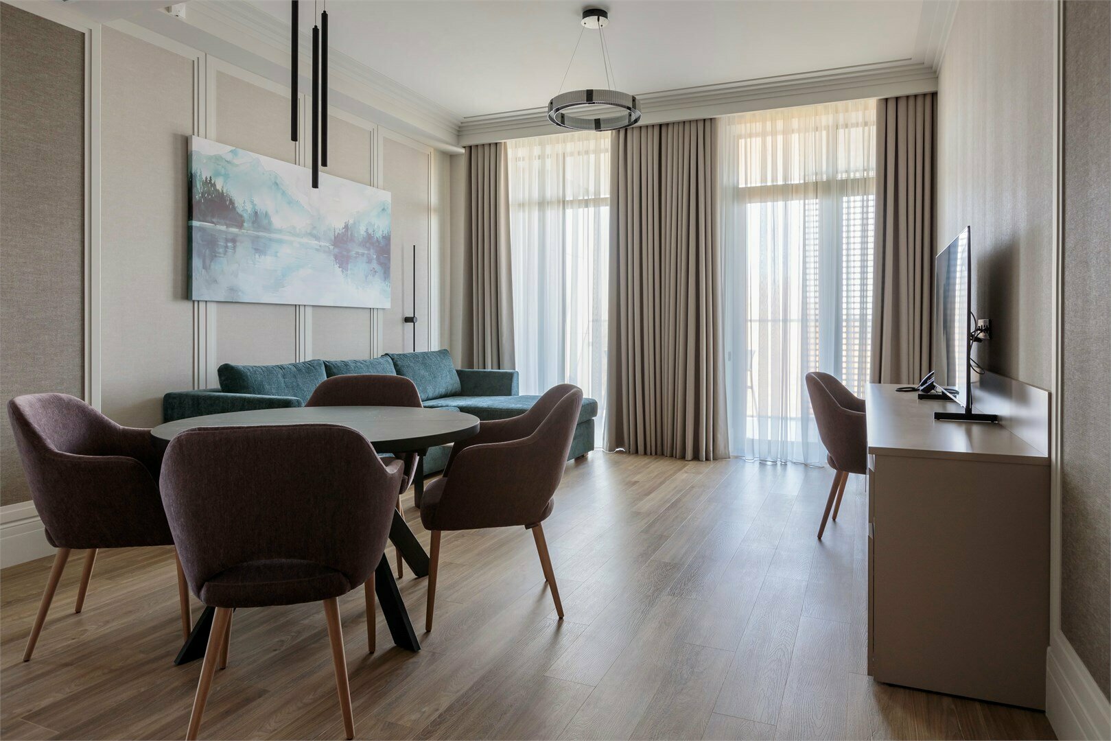 Апартаменты трехкомнатные с террасой