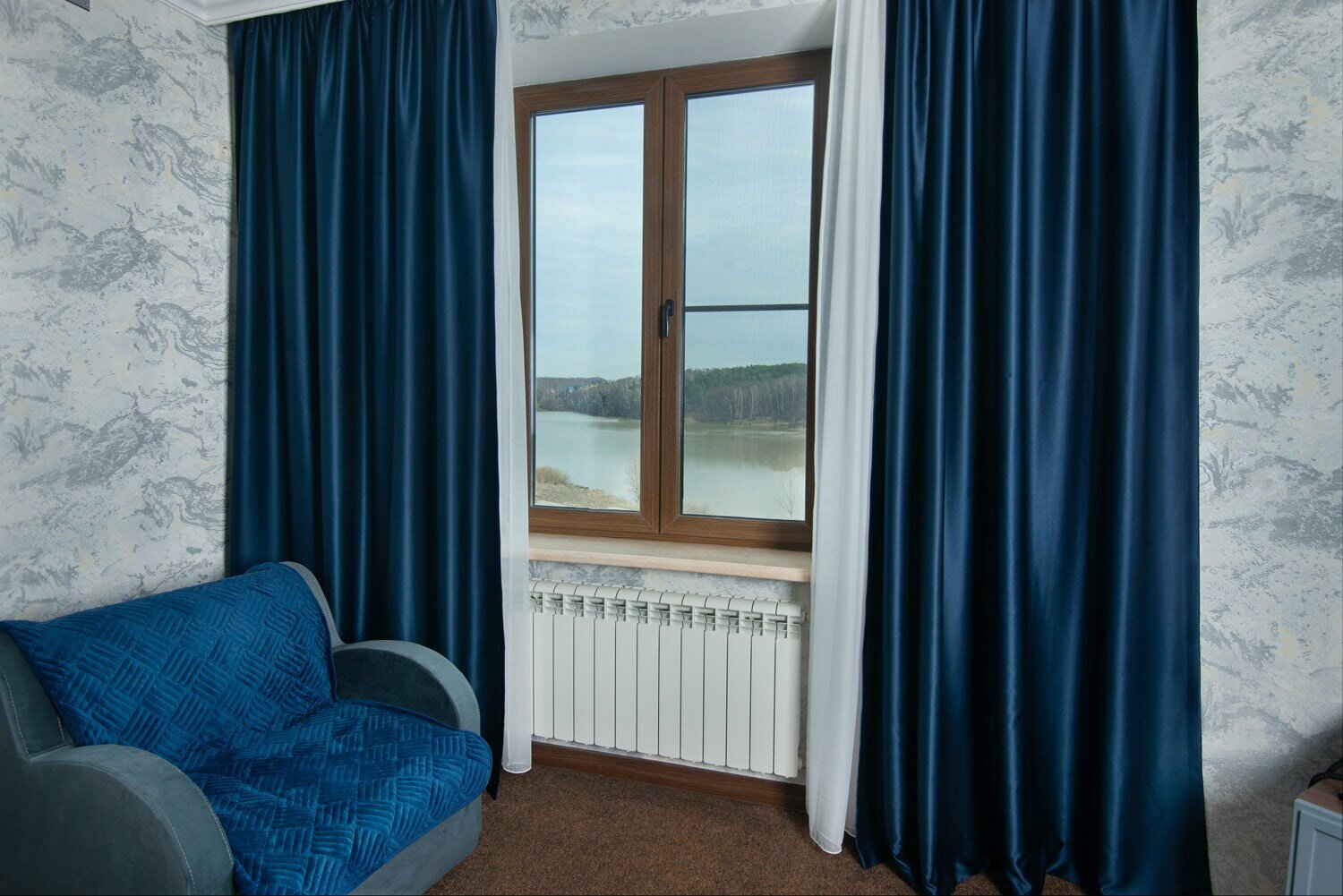 Люкс двухкомнатный семейный № 207