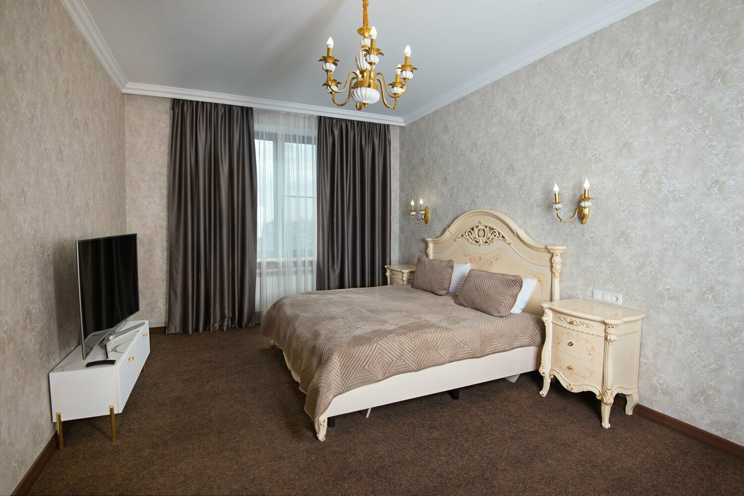 Люкс двухкомнатный семейный № 207