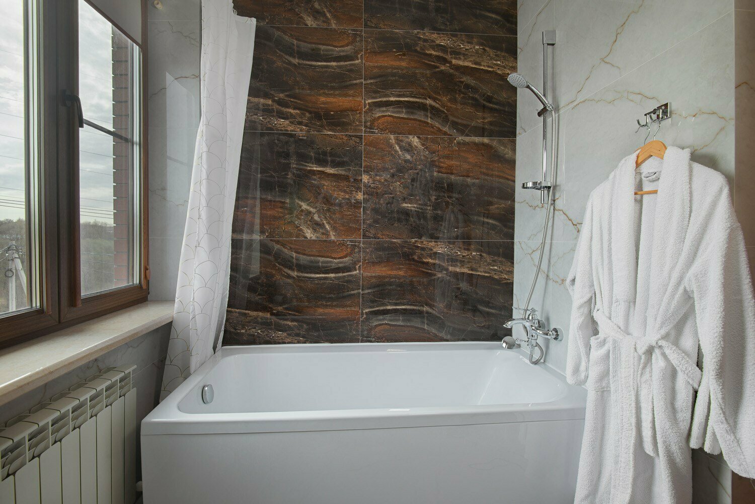 Люкс двухкомнатный семейный № 207