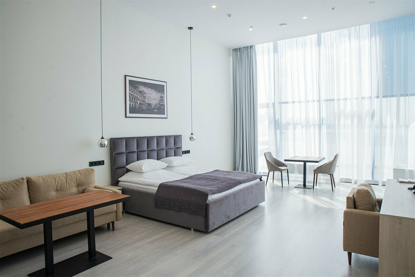 Улучшенный люкс ,  2 -х комнатный ( видовая джакузи)