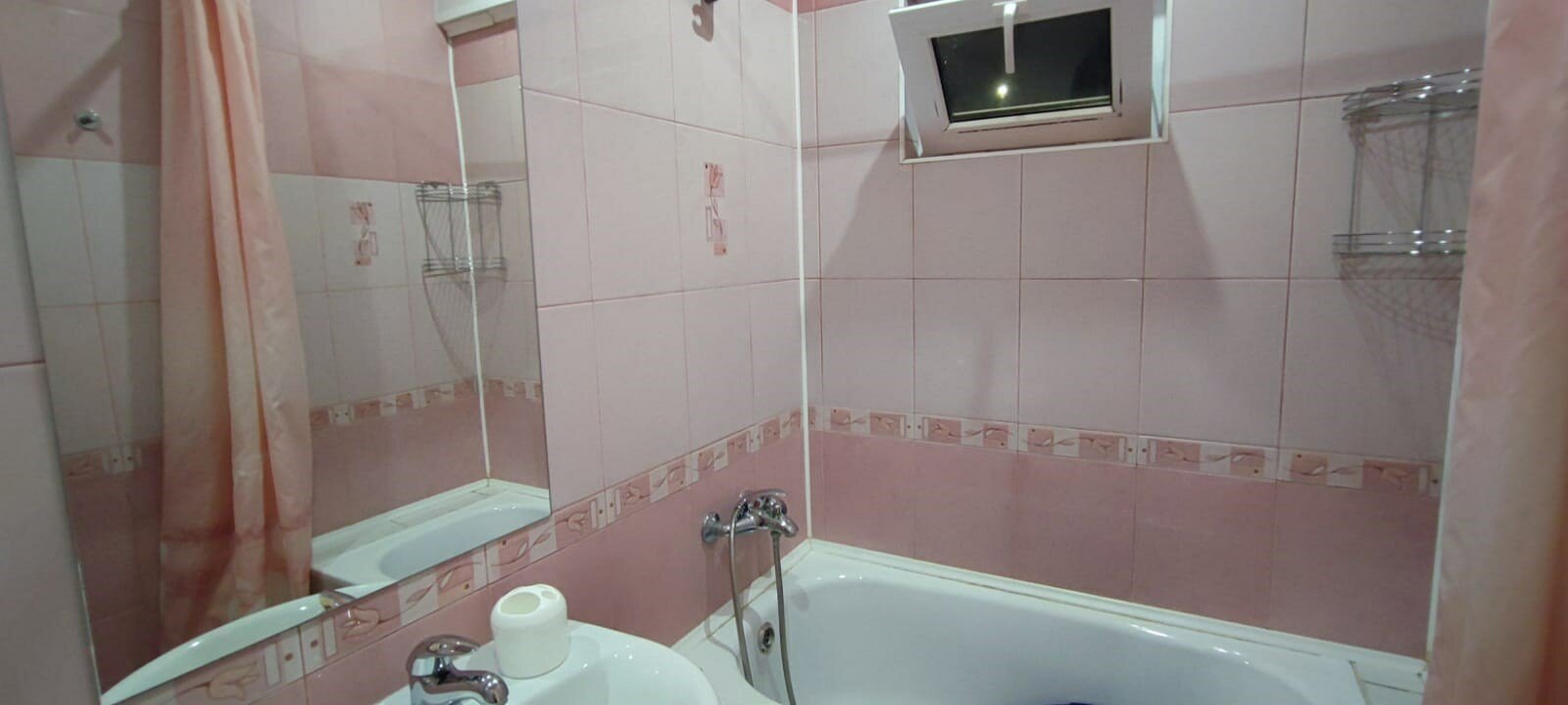 Двухкомнатный номер "семейный блок"