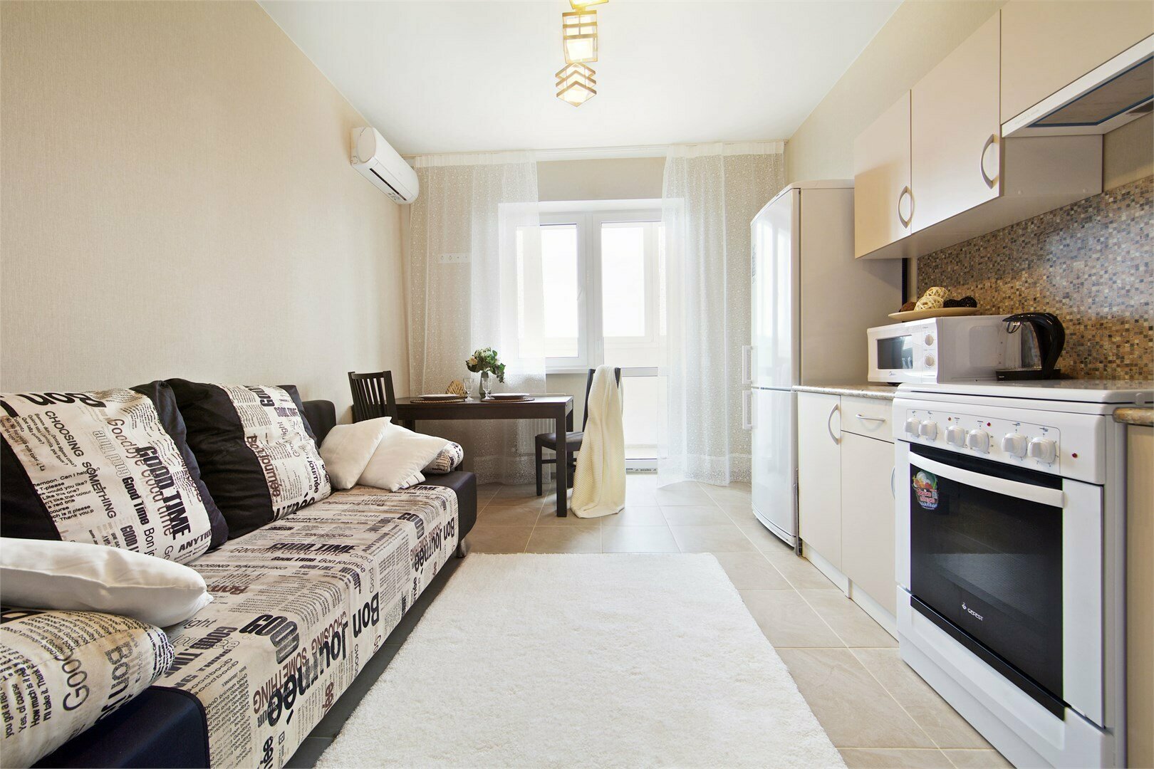 Апартаменты с видом на город на высоком этаже 198