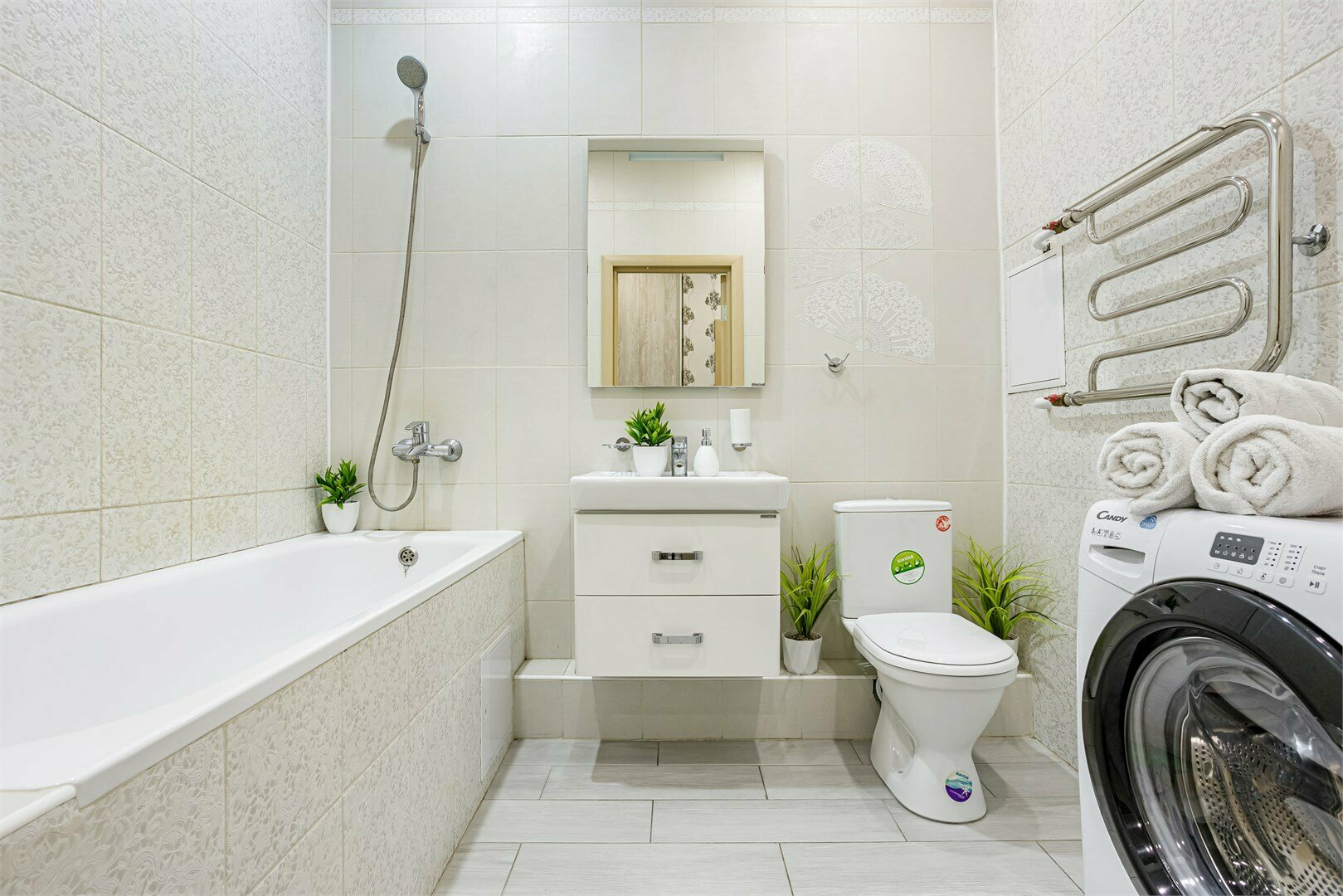 Апартаменты с видом на город на очень высоком этаже 215