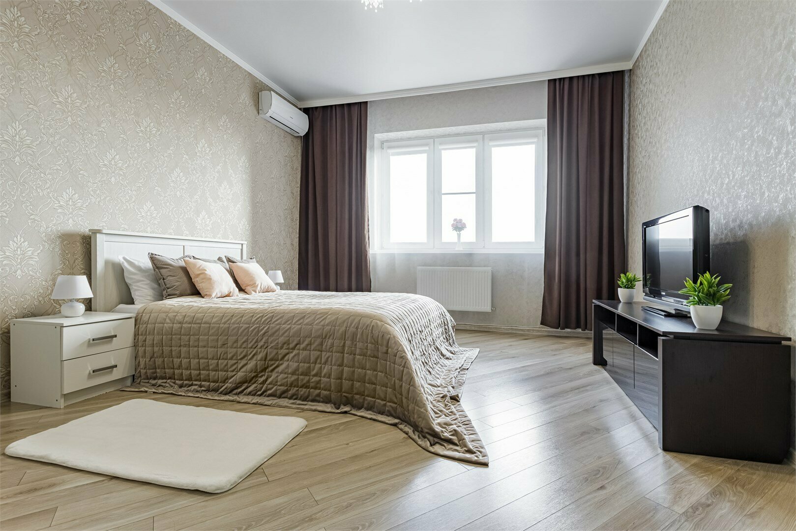 Апартаменты с видом на город на  высоком этаже 288