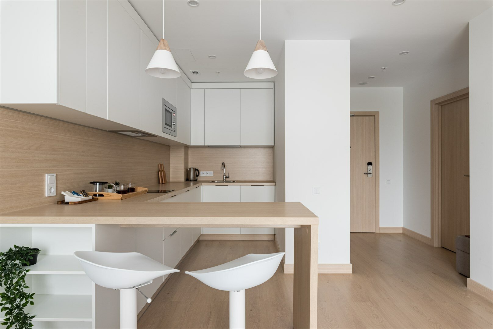 Полулюкс двухкомнатный номер (YES Ботаника)