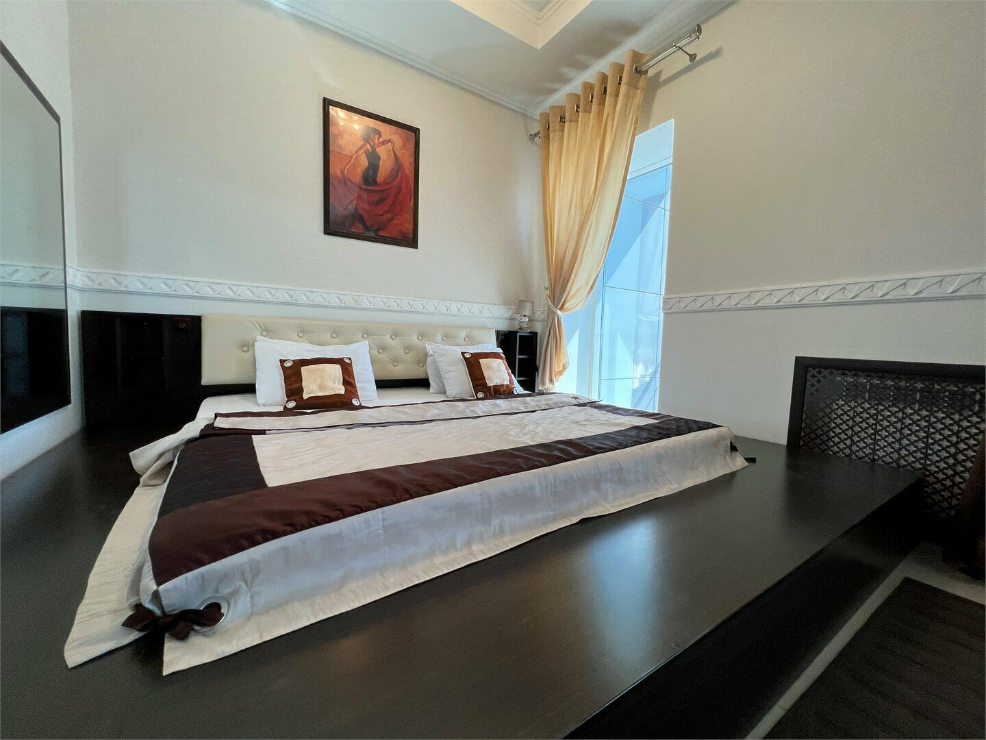 DeLuxe Premium с балконом