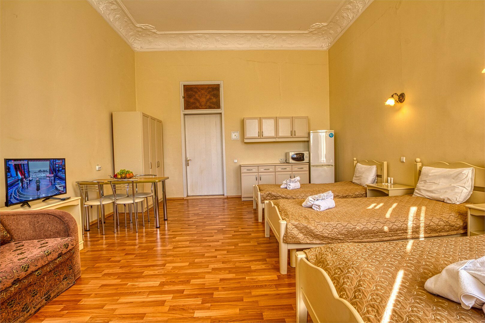 Стандарт трехместный 5-й категории вид на море (удобства на этаже)