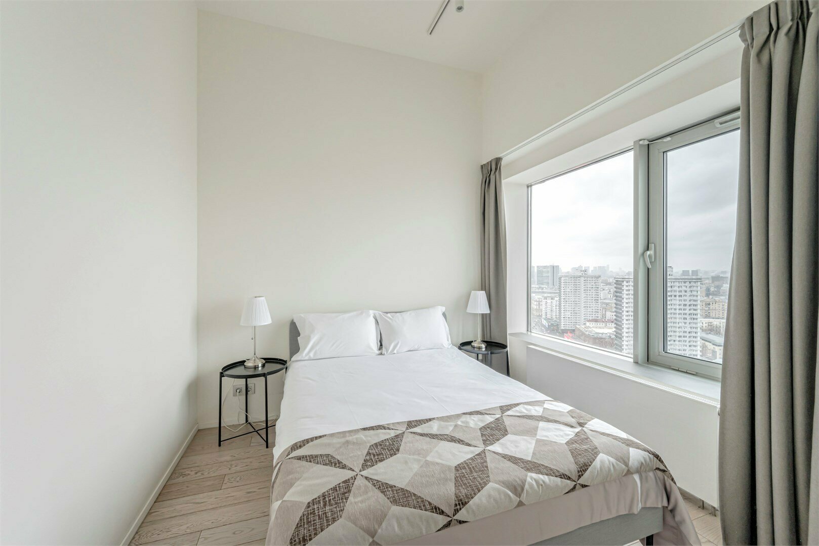 Двухуровневый Апартамент на Последнем Этаже