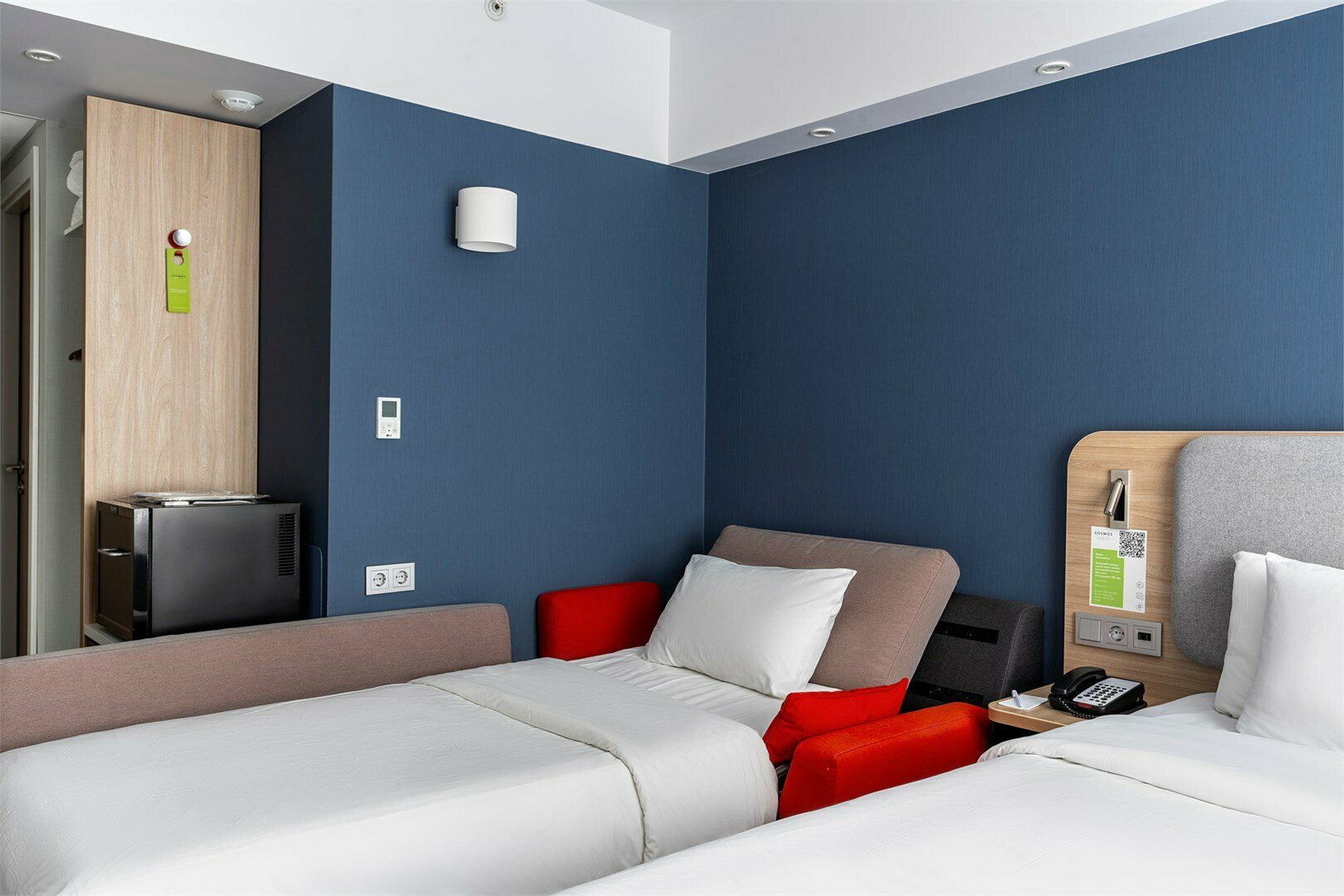 Номер Комфорт с одной кроватью и диваном