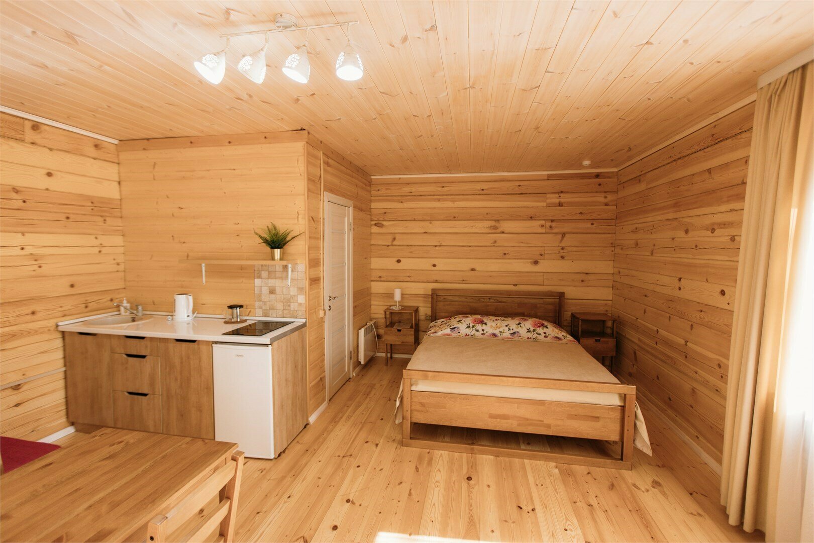 Домик с террасой (2 линия)