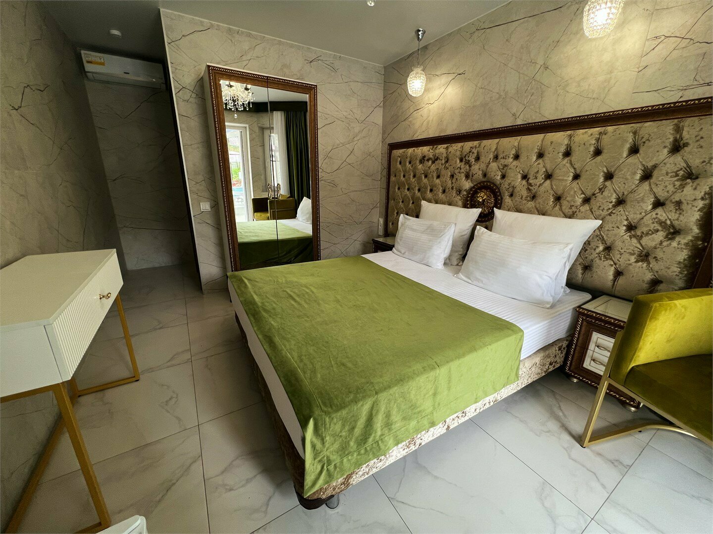 Стандарт с балконом