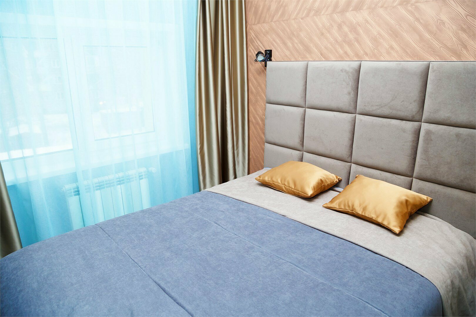 Двухместный Люкс (улучшенный 6) с  двумя доп. местами, кондиционером и камином