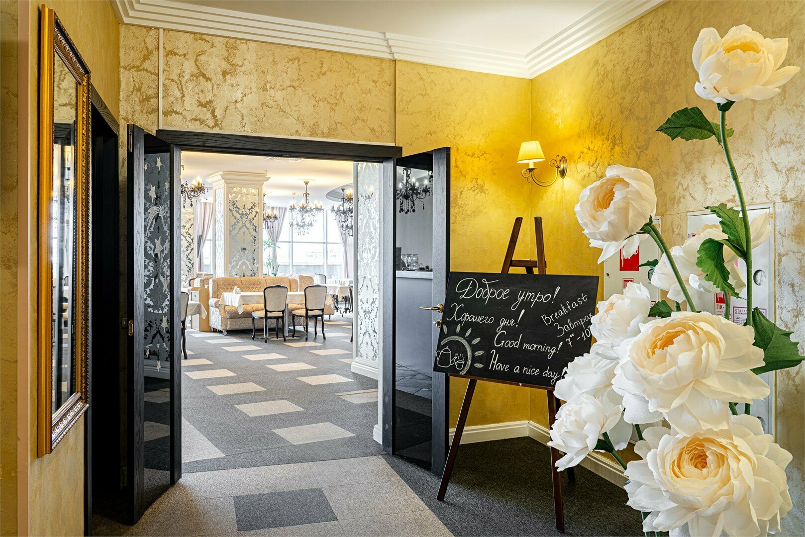 Стандарт двухместный с двумя двуспальными кроватями