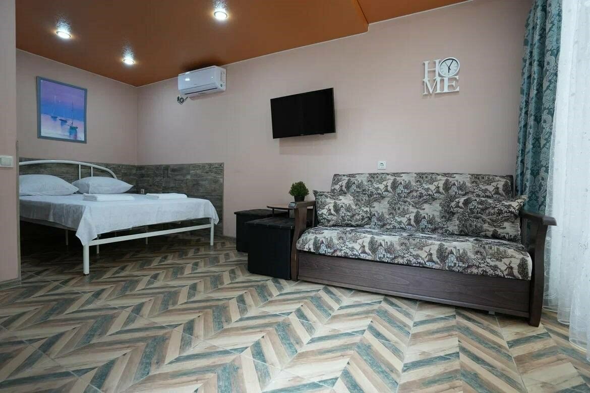 Стандарт четырехместный у бассейна