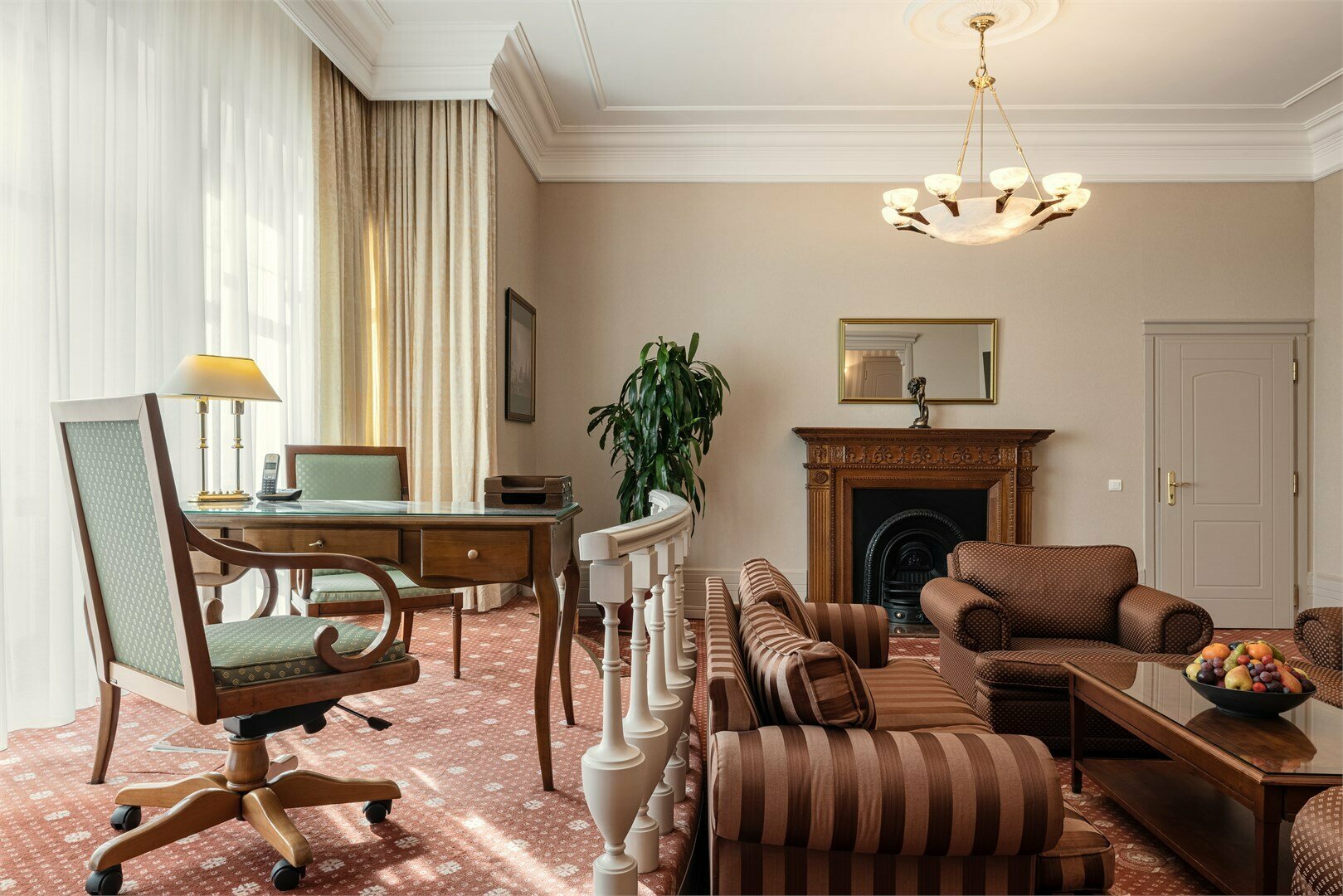 Президентский Люкс с доступом в представительскую гостиную