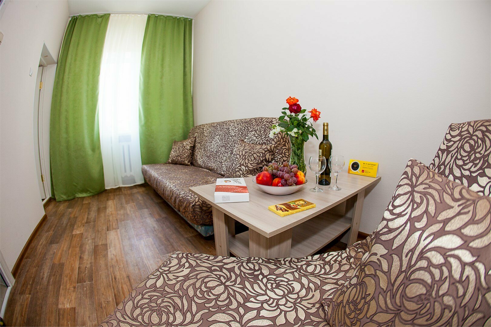 Cемейный номер с собственной ванной комнатой