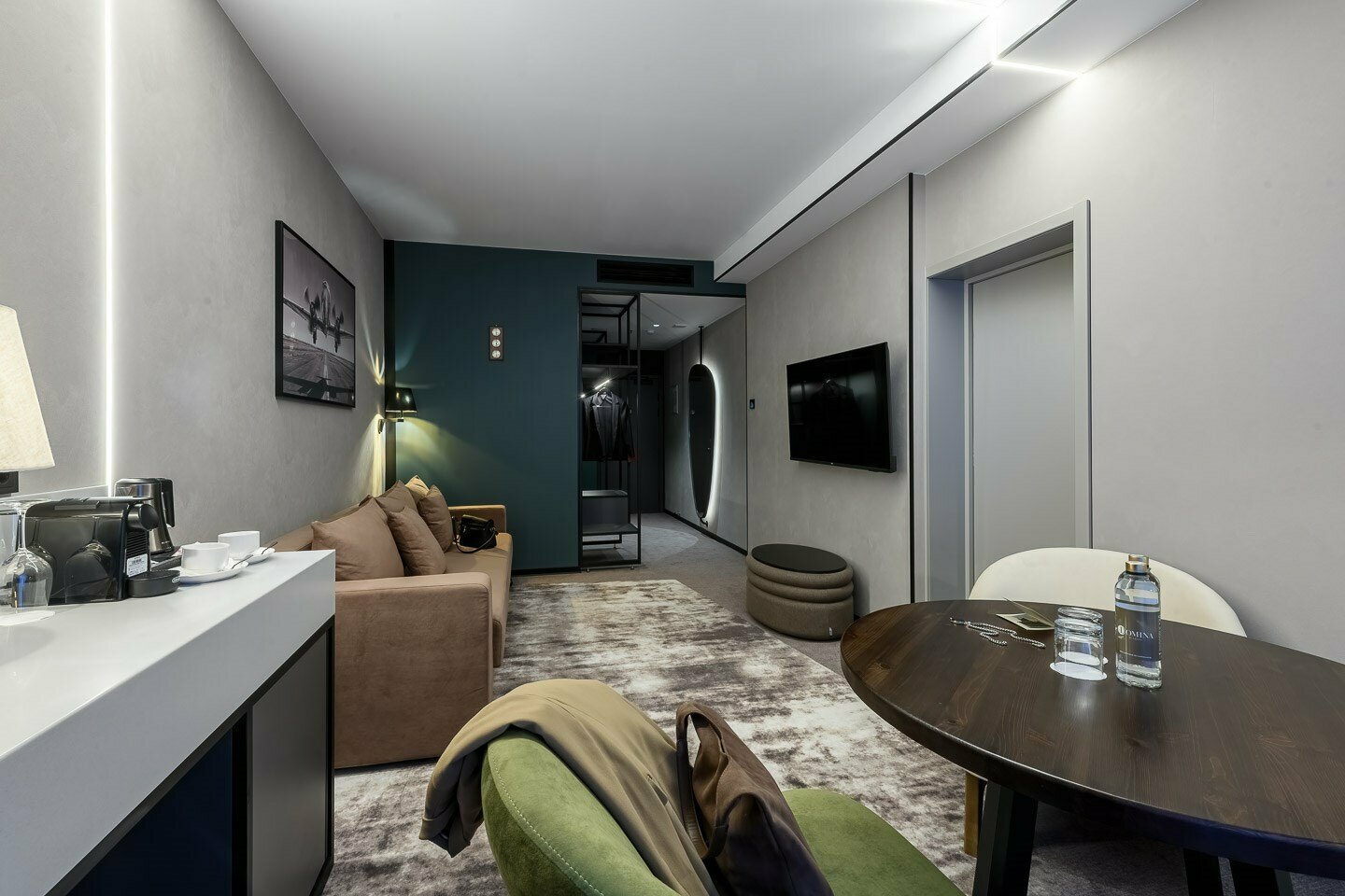 Полулюкс с одной большой кроватью