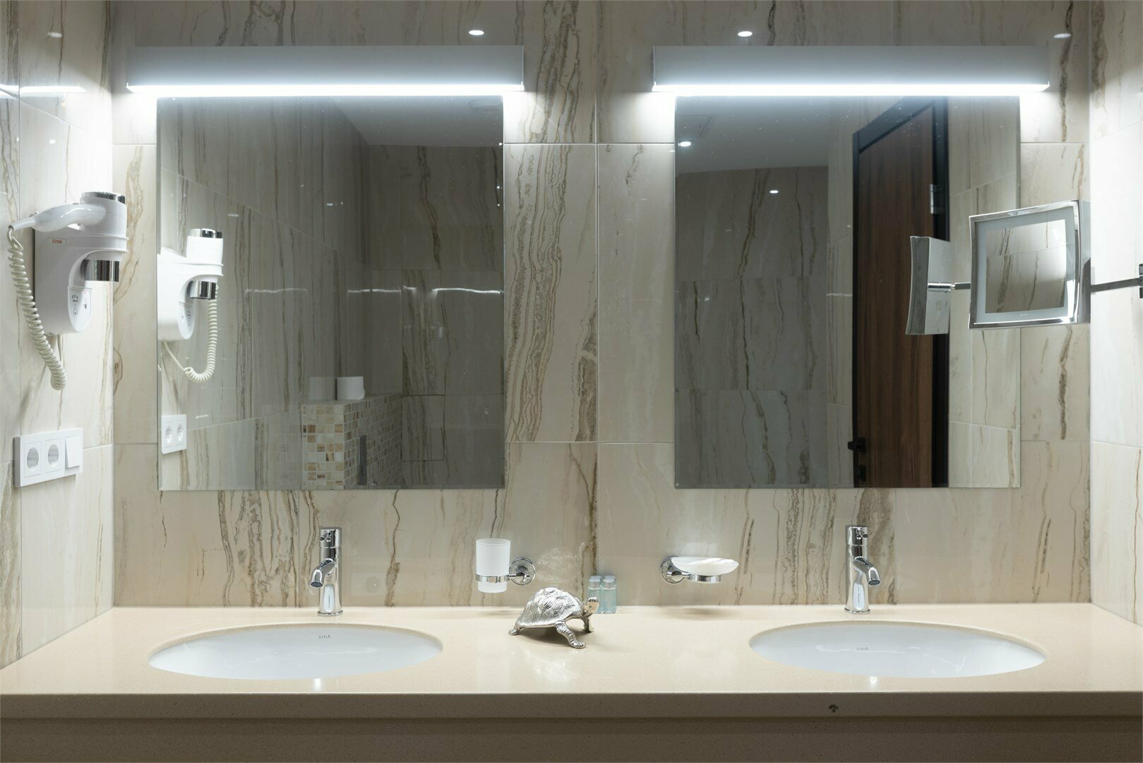 ГРАНД СЮИТ С КУХНЕЙ