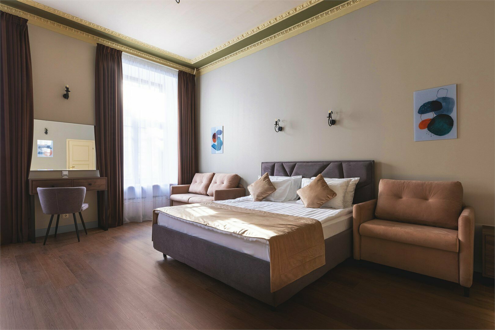 Делюкс Апартаменты с кроватью "Кинг-Сайз" и видом на город (brown) №2