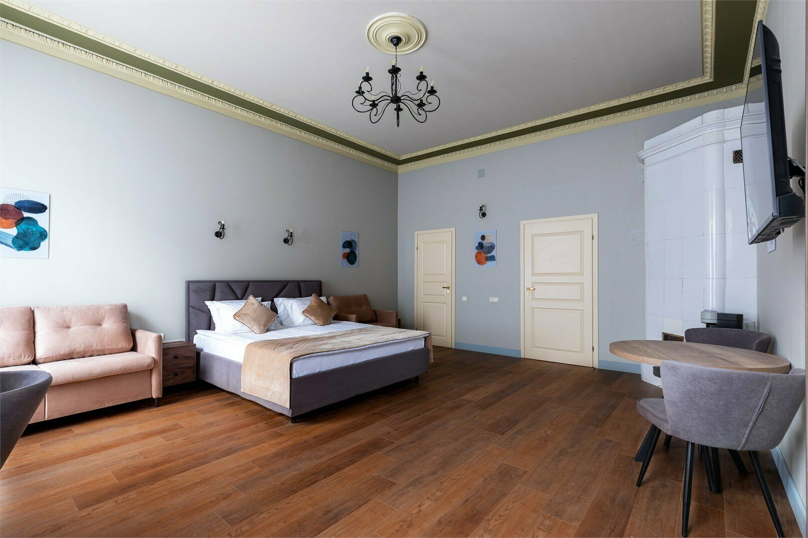 Делюкс Апартаменты с кроватью "Кинг-Сайз" и видом на город (brown) №2