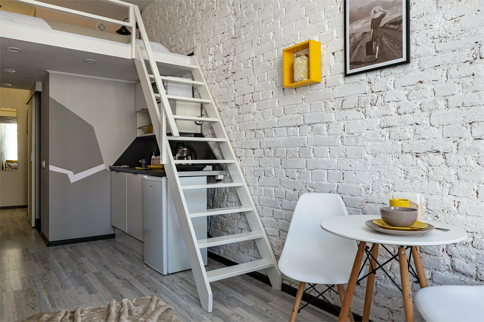 4 - Двухуровневые апартаменты для троих с видом на канал Грибоедова