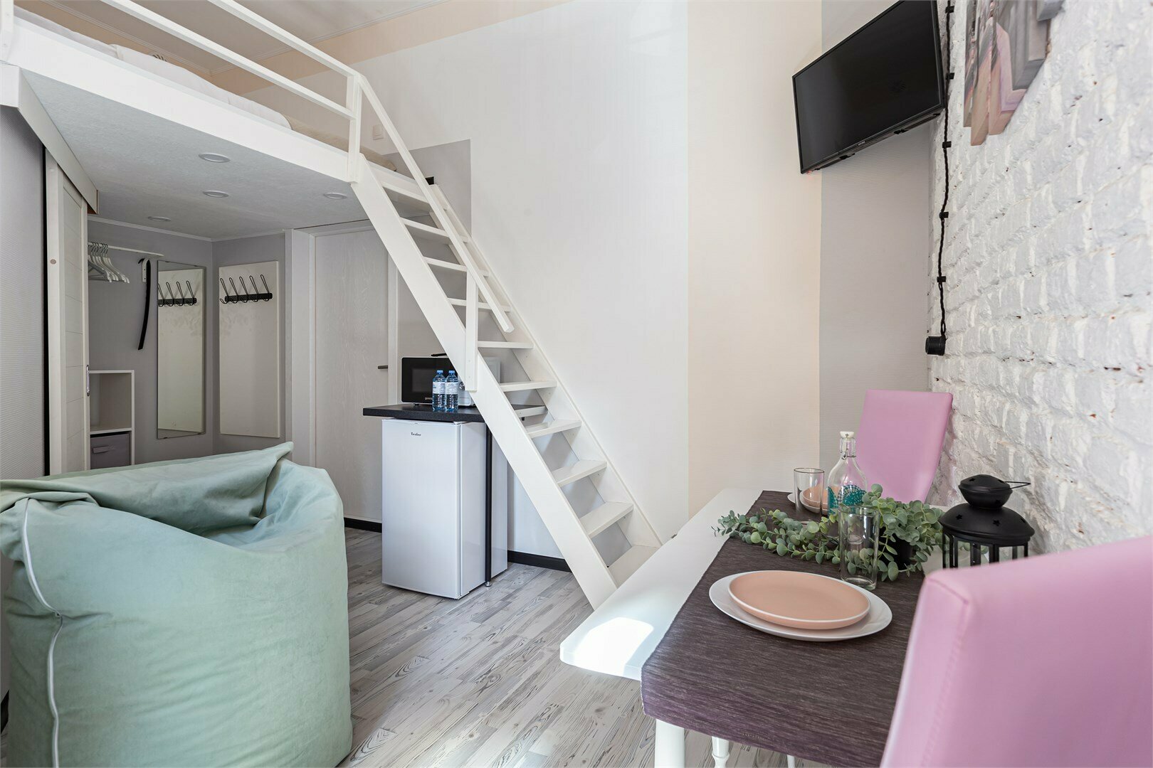 5 - Двухуровневые апартаменты с видом во двор