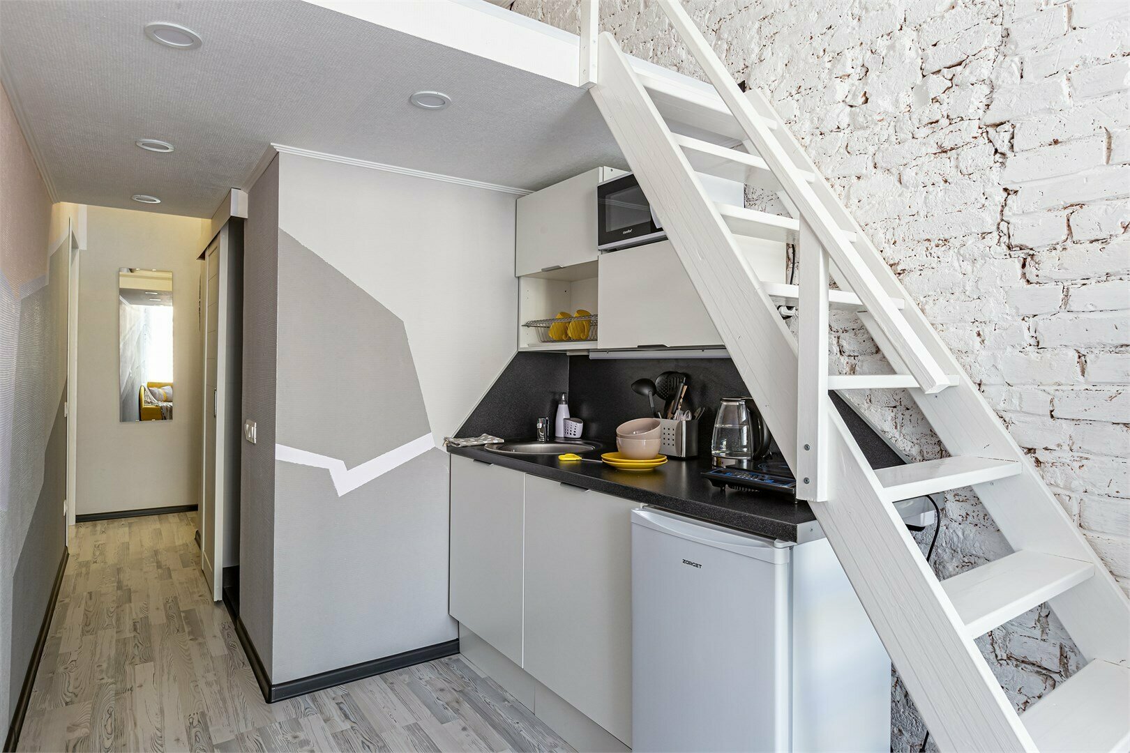 4 - Двухуровневые апартаменты для троих с видом на канал Грибоедова