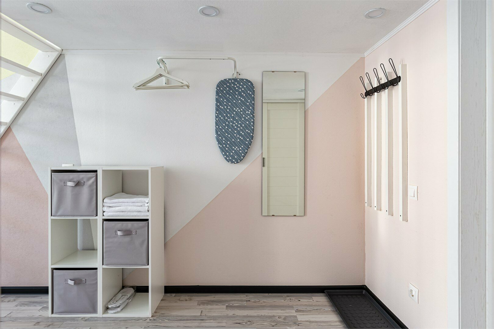 2 -  Комфортные 4х местные апартаменты вид на канал Грибоедова