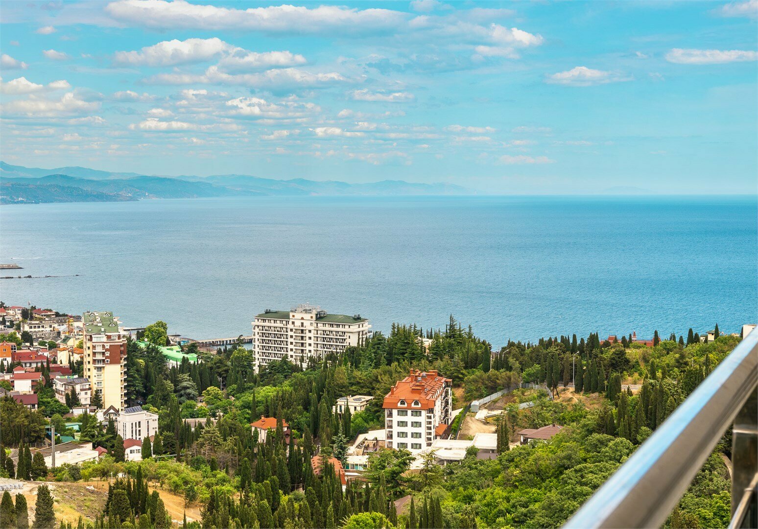 Студия Africa боковой вид на море