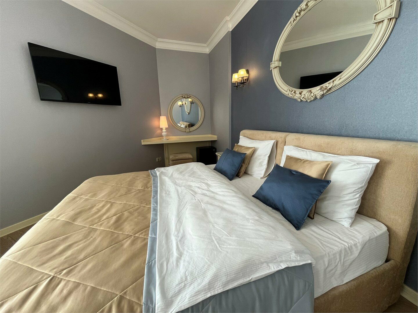 Полулюкс Модерн