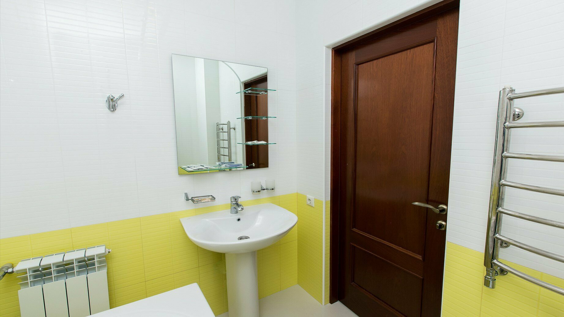 Полулюкс 15, 2й этаж, балкон, вид на море