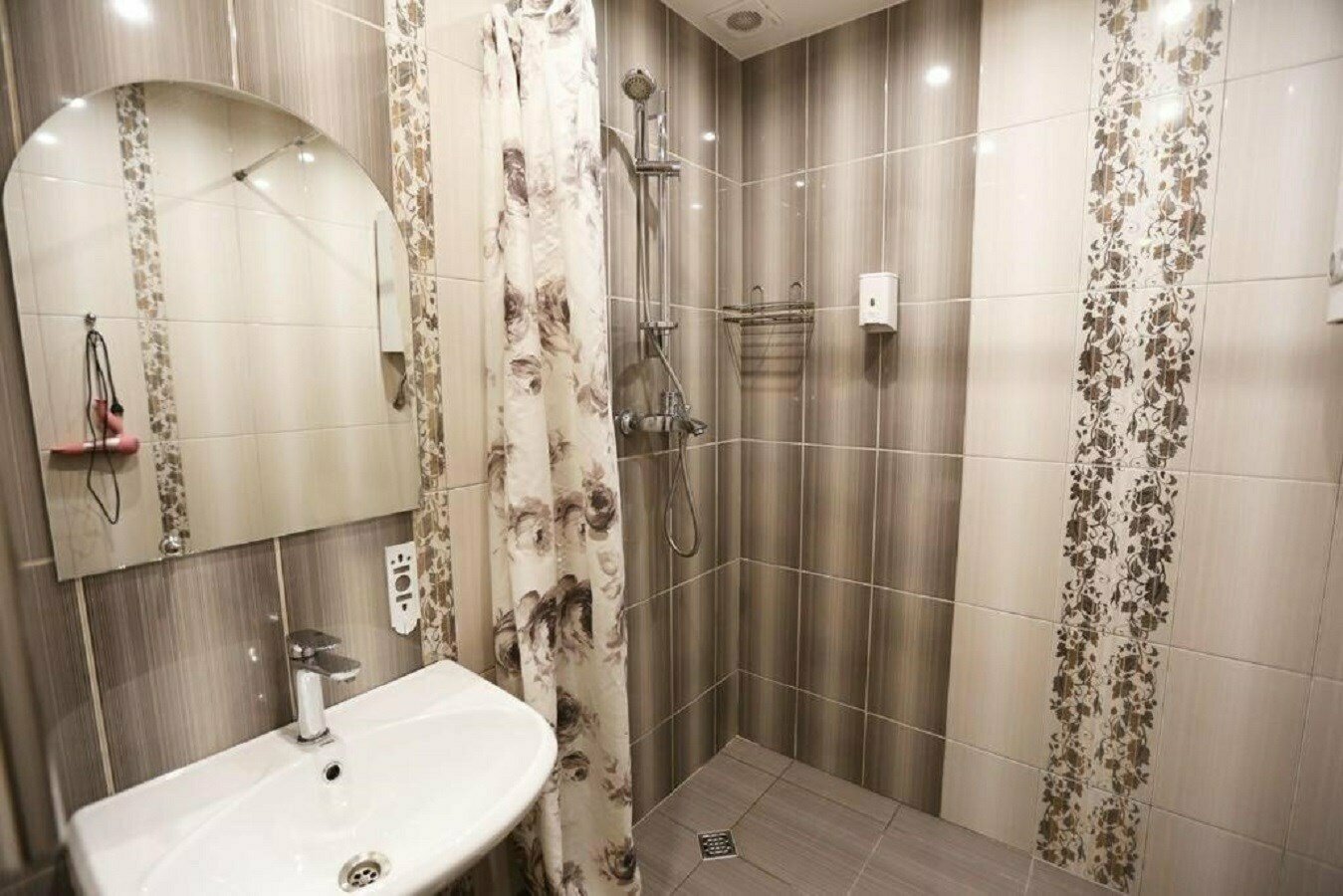 Трехместный номер эконом-класса