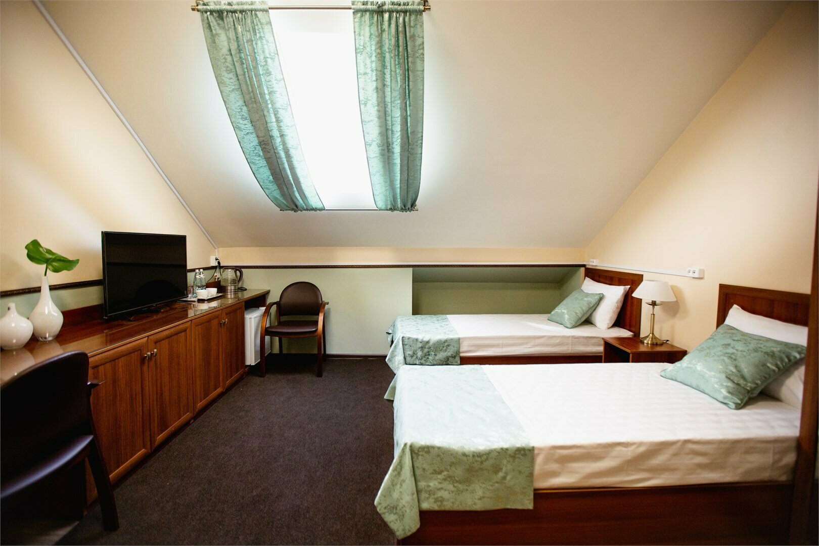 Улучшенный двухместный номер с 1 кроватью или 2 отдельными кроватями