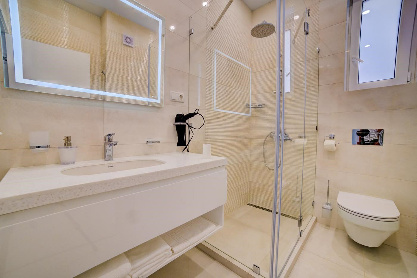 двухкомнатный номер с видом на море