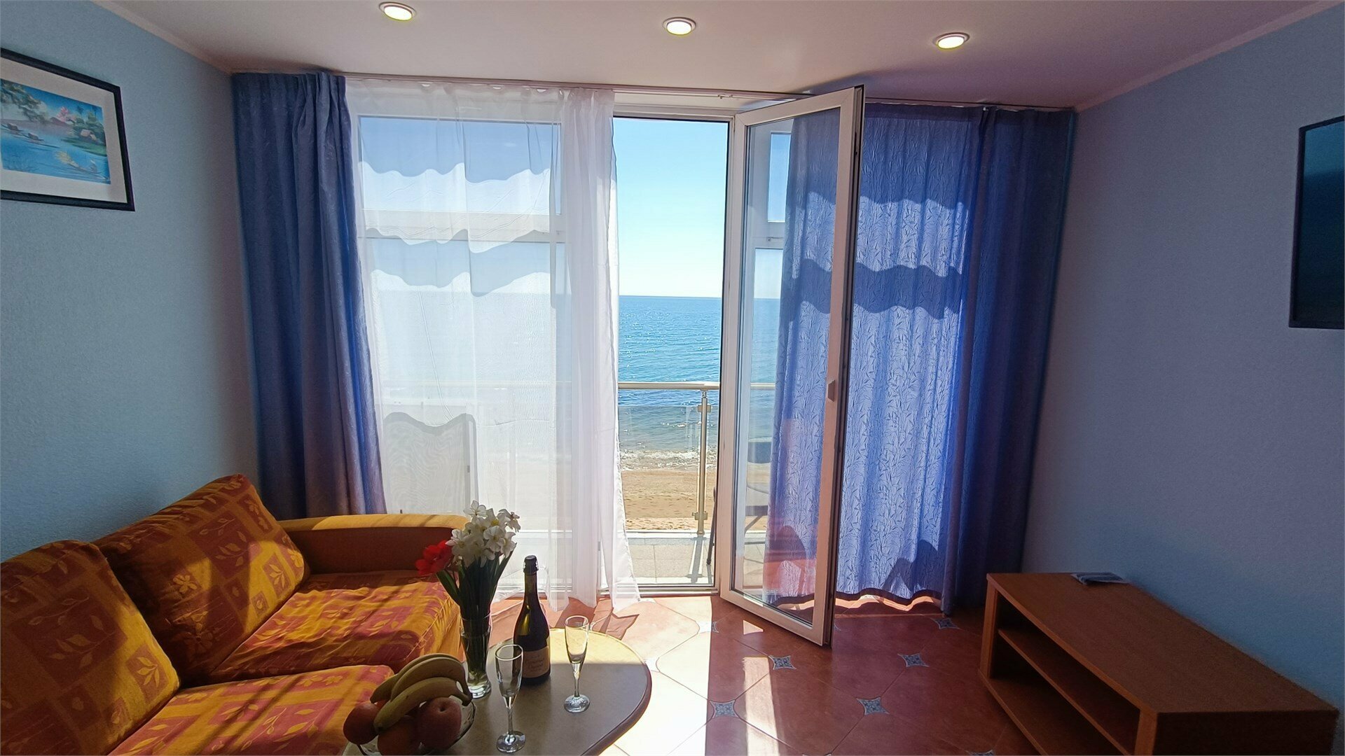 Полулюкс 2х-уровневый с балконом (1 корпус)